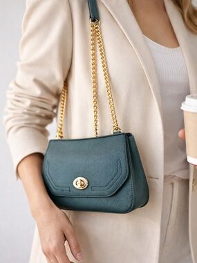 Jen & Co Vegan Leather Crossbody Bag Green Gold Chain NWT